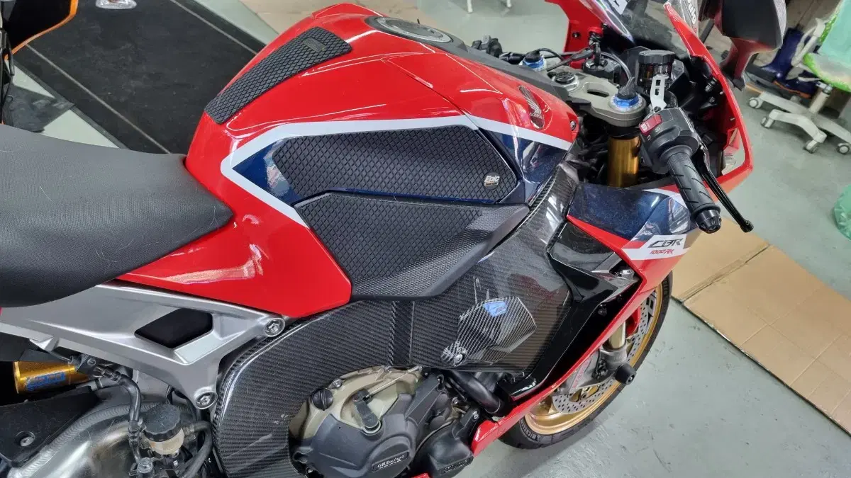 긴급!!cbr1000rr sp 2018 45000km